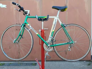 Anhänger / Bauzubehör / Fitnessgeräte / Infrarotkabine