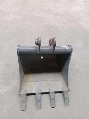Art. 594025