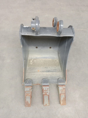 Art. 594027