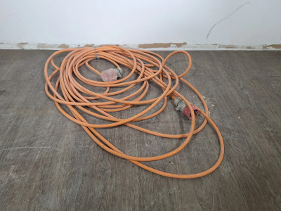 Art. 704081