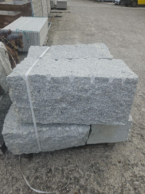 Art. 698501