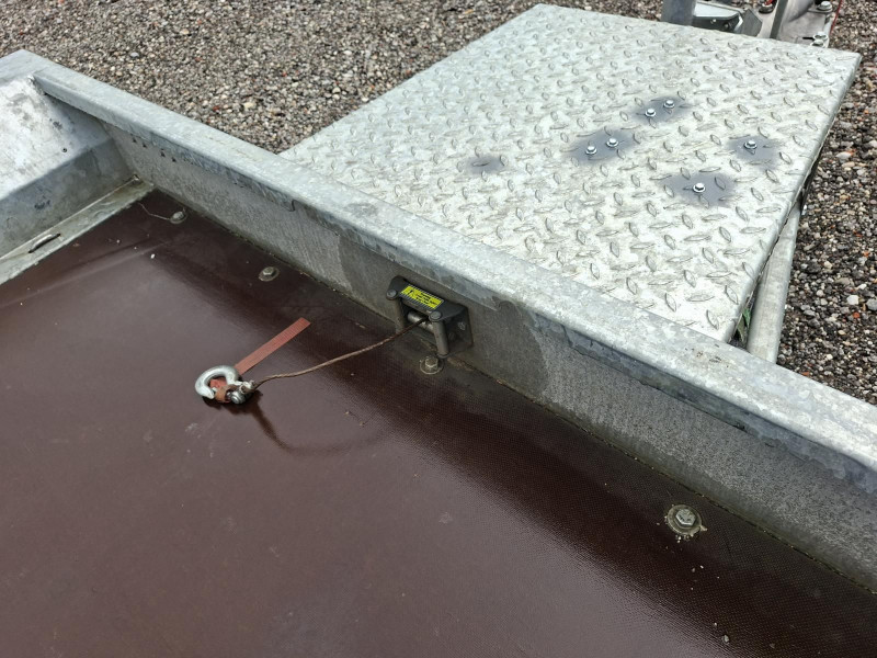 (c) ÖVG Versteigerungs GmbH