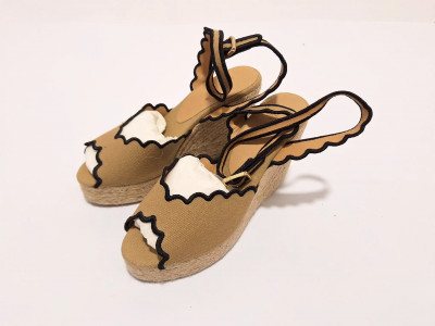 Art. 582570