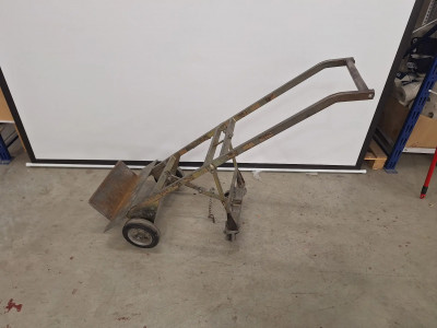 Art. 582664