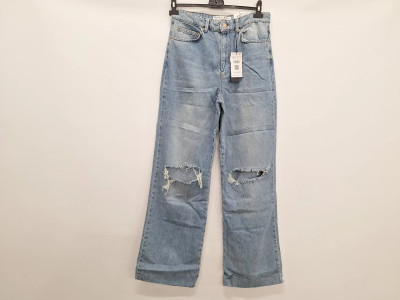 Art. 589669