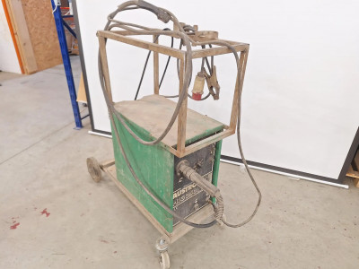 Art. 582710
