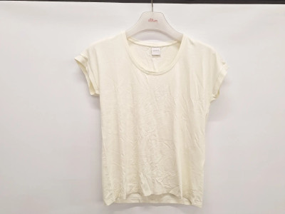 Art. 589777