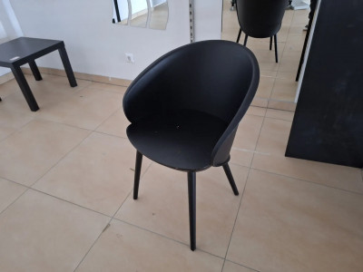 Art. 730777