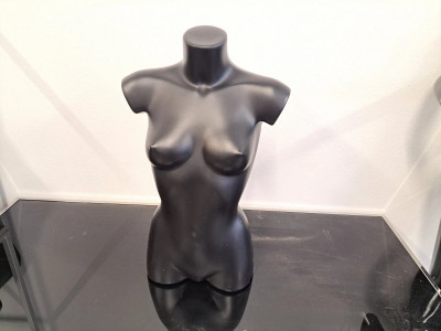 Art. 730819
