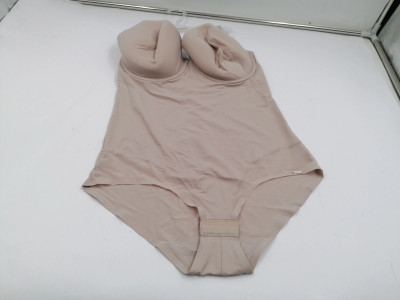 Art. 646878
