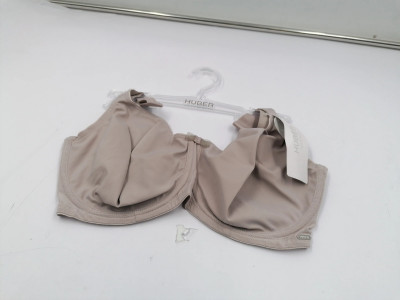 Art. 646896