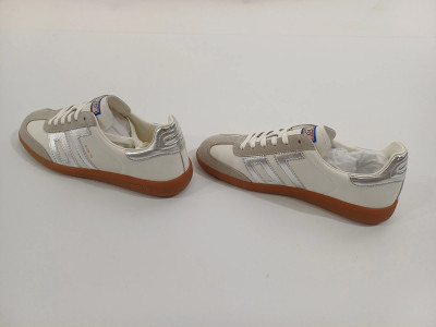 Art. 145944